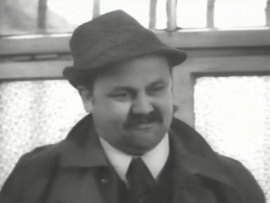 Преступник сидит на стадионе Уэмбли: 1 серия