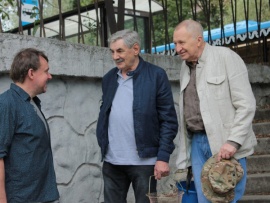 Динозавр: 5–10 серии