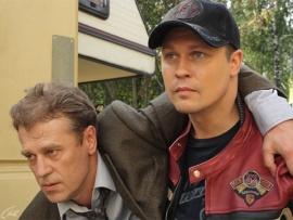 Поцелуй в голову