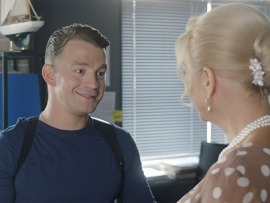 Женская версия. Такси зелёный огонёк: 2 серия